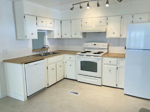 1981 TWIN Manufactured Home