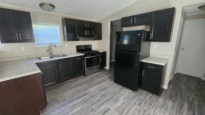 Mobile Home at 324 North Apple Blossom Lot 324Nab Peoria, IL 61604