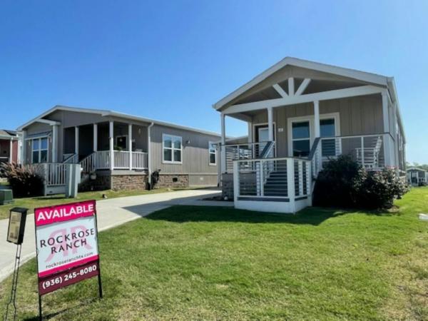 2023 Oak Creek Homes - Huntsville Mobile Home For Rent
