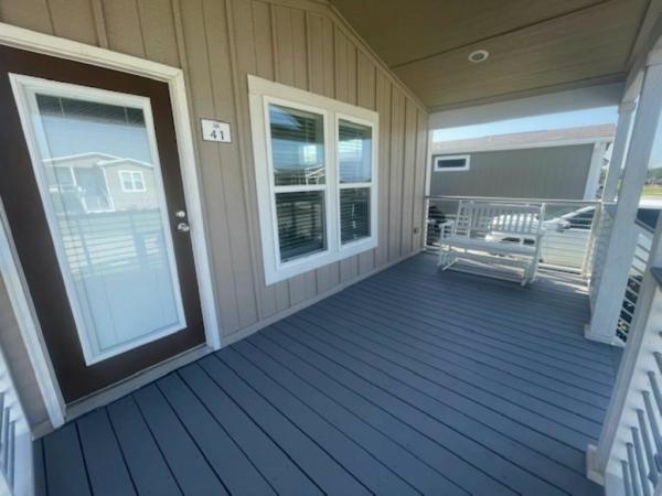 2023 Oak Creek Homes - Huntsville Smart Cottage - Eagle Manufactured Home