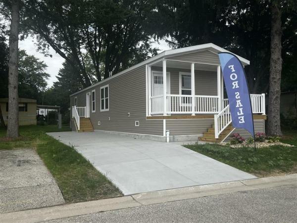 2025 Champion - Topeka Madison Mobile Home