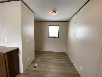 Photo 5 of 9 of home located at 734 Cour Ville Warren, MI 48091