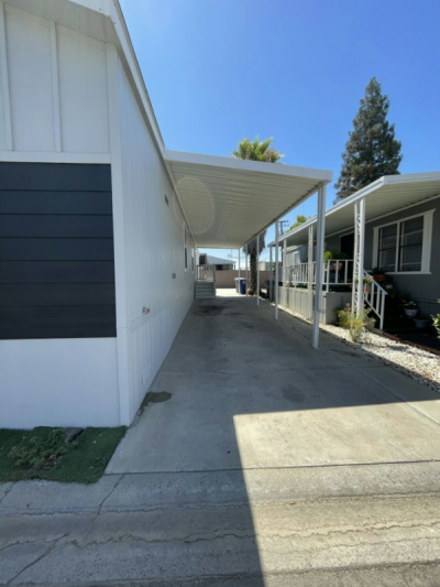 Photo 2 of 21 of home located at 3138 West Dakota Avenue #122 Fresno, CA 93722