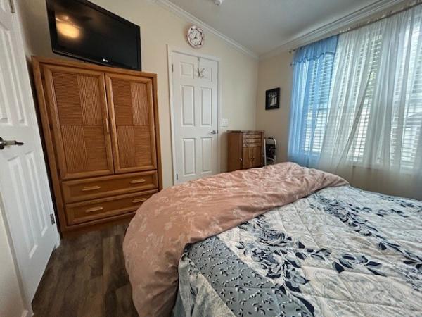 2020 Commodore 62x14 Mobile Home