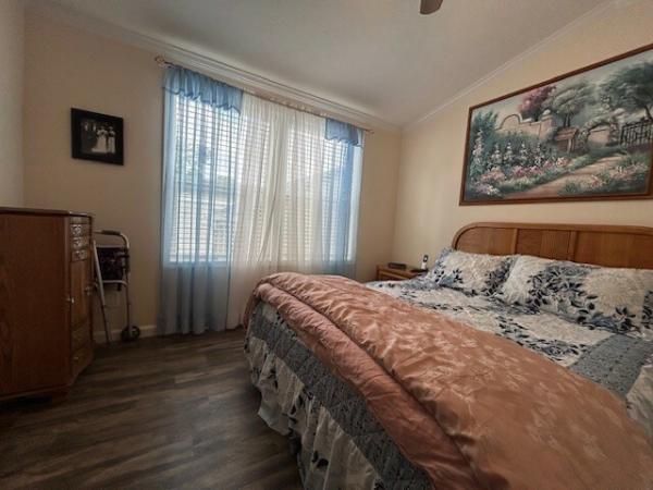 2020 Commodore 62x14 Mobile Home