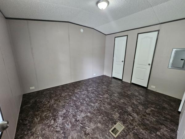 2022 S166432C  Home