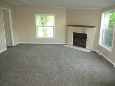 Photo 4 of 20 of home located at 23122 Fountain Dr Clinton Township, MI 48036
