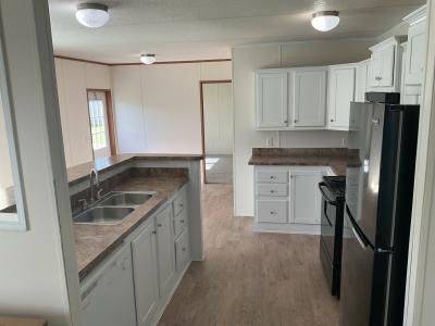 Photo 4 of 10 of home located at 321 Bridlewood Dr San Marcos, TX 78666