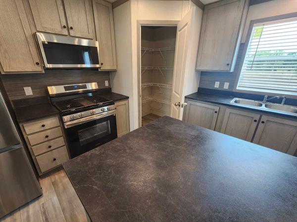 2025 Clayton 6028-5788 Pulse  Home