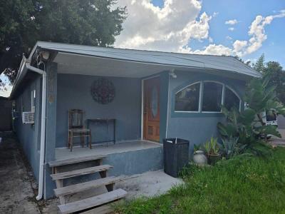 Photo 2 of 30 of home located at 5316 Sailfish St Orlando, FL 32812