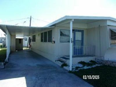 Photo 3 of 8 of home located at 508 44th Ave. E. Lot H-47 Bradenton, FL 34203