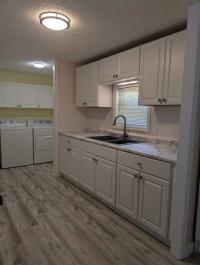 1986 Holly Park Mobile Home