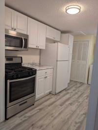 1986 Holly Park Mobile Home