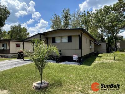 Photo 2 of 42 of home located at 5431 NE 35th Street, Lot 22 Silver Springs, FL 34488