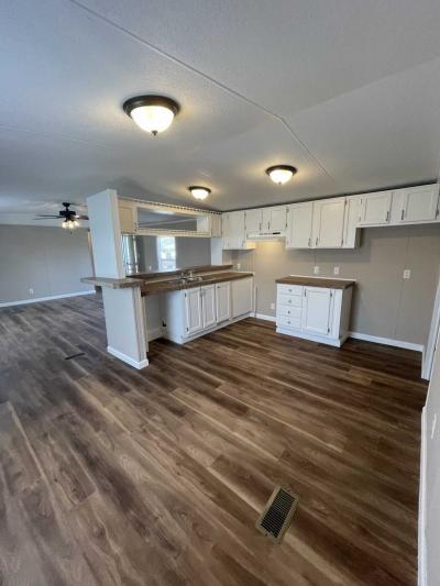 Photo 2 of 14 of home located at 4800 S Foster Rd Oklahoma City, OK 73129