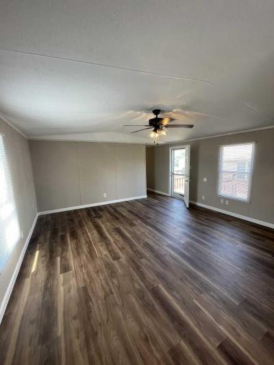 Photo 4 of 14 of home located at 4800 S Foster Rd Oklahoma City, OK 73129