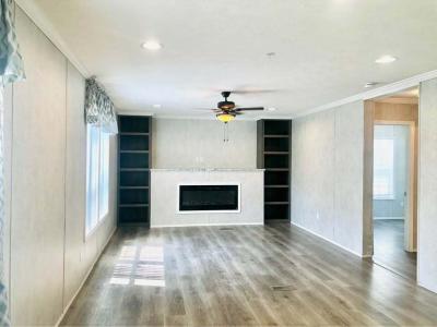 Photo 2 of 14 of home located at 7 Cross St Laurel, MD 20723