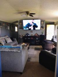 1993 Dutch Park Manufactured Home