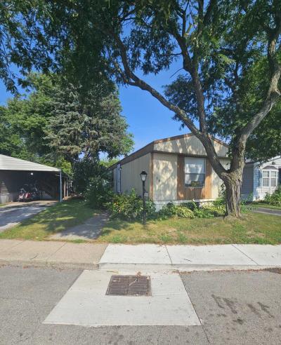 Photo 3 of 10 of home located at 340 S. Reynolds Rd. Lot 159 Toledo, OH 43615