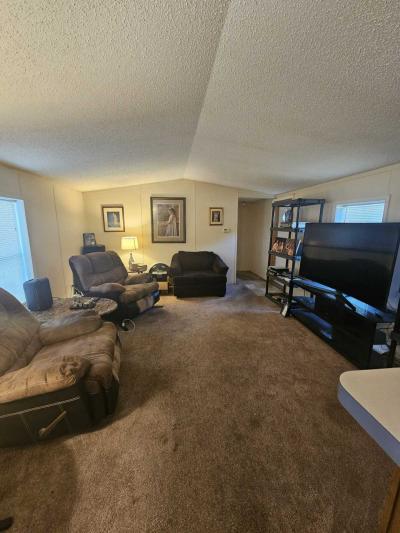 Photo 4 of 10 of home located at 340 S. Reynolds Rd. Lot 159 Toledo, OH 43615