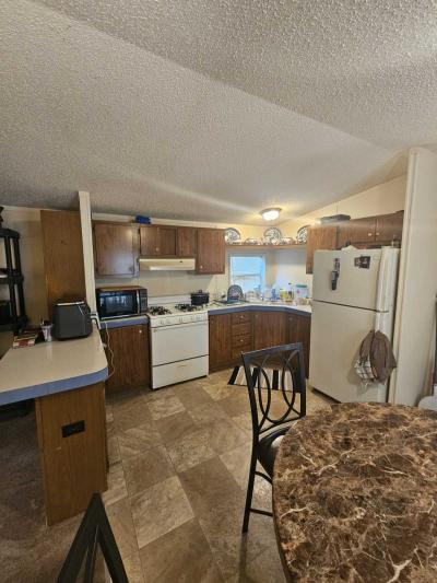 Photo 5 of 10 of home located at 340 S. Reynolds Rd. Lot 159 Toledo, OH 43615