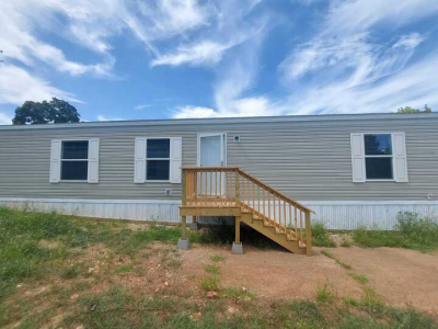 Photo 4 of 20 of home located at 7534 Us-60 #115 Republic, MO 65738