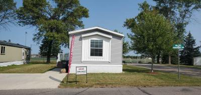 Photo 3 of 5 of home located at 124 Kingsway Dr North Mankato, MN 56003