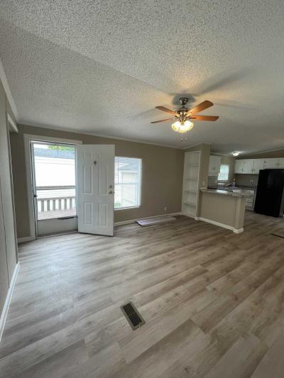 Photo 4 of 15 of home located at 4800 S Foster Rd 323 Oklahoma City, OK 73129