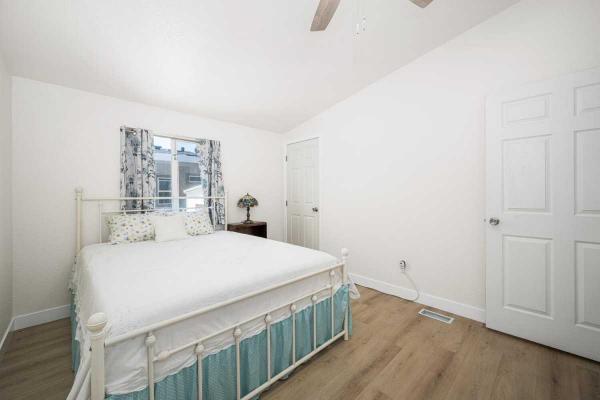 2009 Skyline Oakmanor Manufactured Home