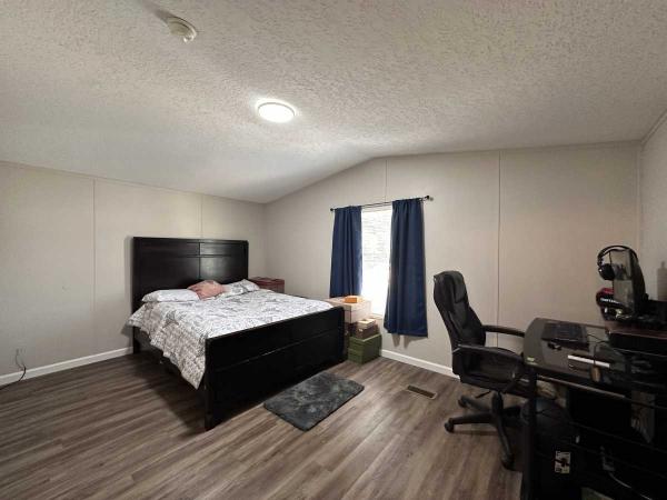 2004 Clayton Manufactured Home