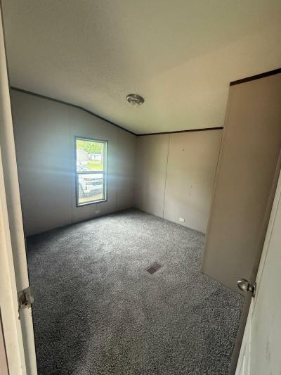 Photo 5 of 11 of home located at 4001 Us Highway 41N Byron, GA 31008