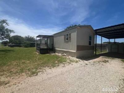 Mobile Home at 116 Bellvue Dr Tye, TX 79563