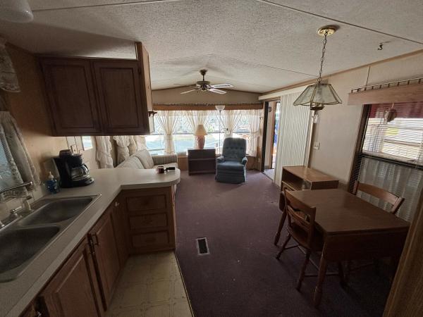 1990 Mobile Home