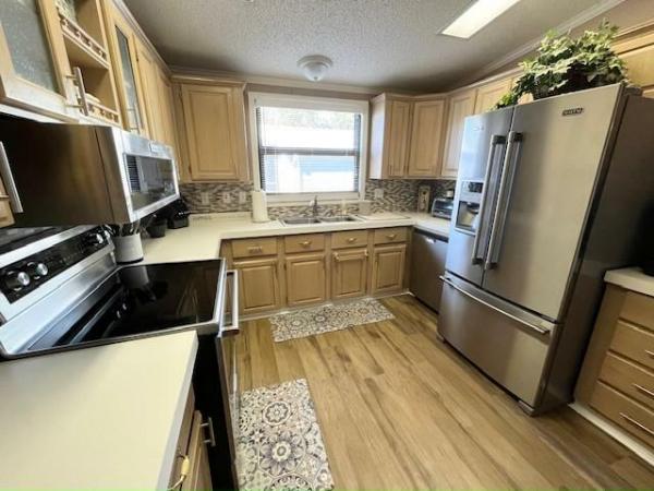 1993 SKYL Manufactured Home