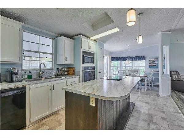 1989 Fleetwood Glenbrook Manufactured Home
