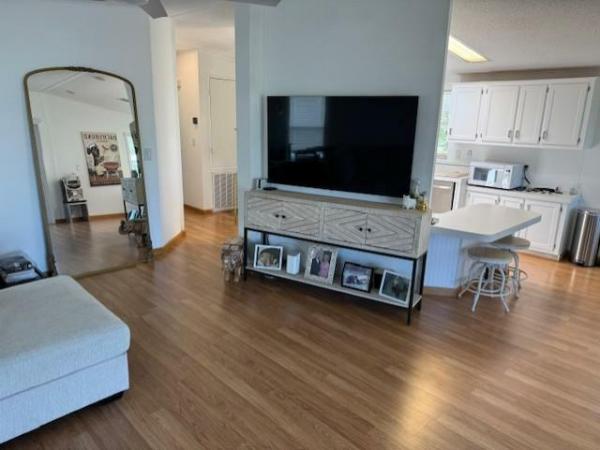 1993 Palm Harbor Manufactured Home