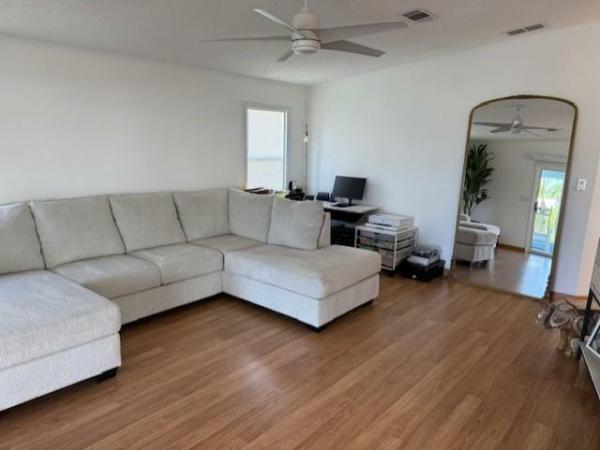 1993 Palm Harbor Manufactured Home