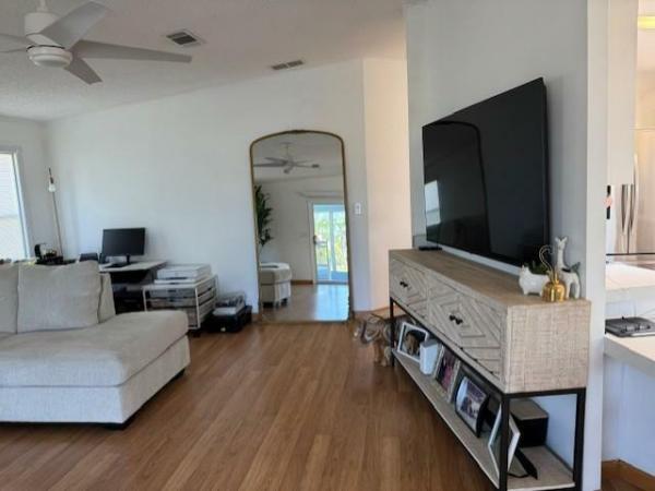 1993 Palm Harbor Manufactured Home