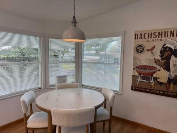 1993 Palm Harbor Manufactured Home