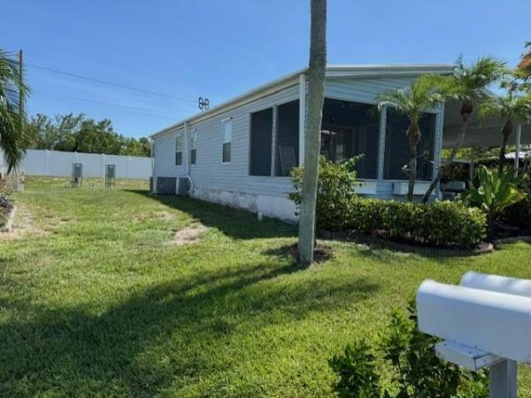 1993 Palm Harbor Manufactured Home