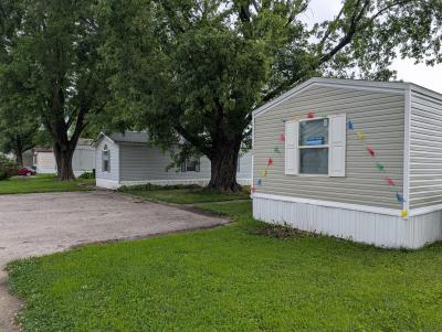 Photo 2 of 25 of home located at 111 Country Elms Galesburg, IL 61401