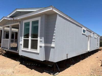 Photo 4 of 14 of home located at 3301 S. Goldfield Road #5089 Apache Junction, AZ 85119