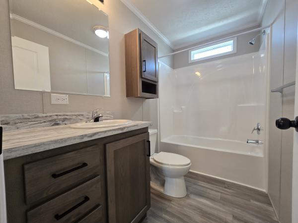 2025 Champion RAPB2852H32393 Mobile Home
