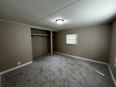 Photo 3 of 7 of home located at 323 Country Elms Est. Galesburg, IL 61401