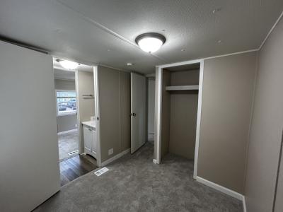 Photo 4 of 7 of home located at 323 Country Elms Est. Galesburg, IL 61401
