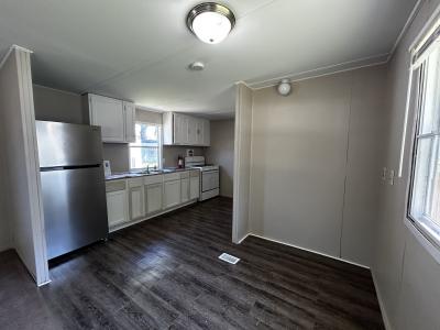 Photo 3 of 7 of home located at 81 Country Elms Est. Galesburg, IL 61401