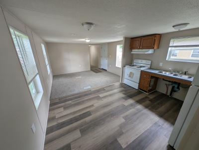 Photo 5 of 18 of home located at 82 Country Elms Est. Galesburg, IL 61401