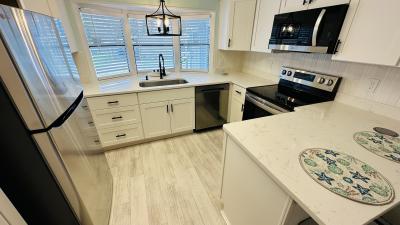 Photo 4 of 19 of home located at 8939 W Forest View Drive Homosassa, FL 34448