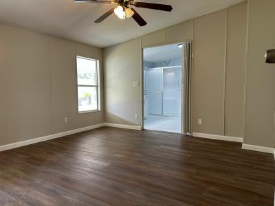 Photo 4 of 26 of home located at 1009 Windmill Grove Circle Orlando, FL 32828