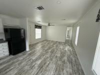 2020 Champion RH2723E7216 Mobile Home